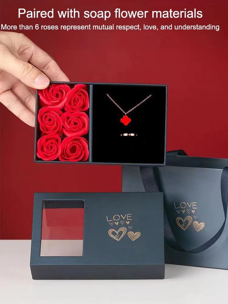 Rose Gift Box With 6 Roses